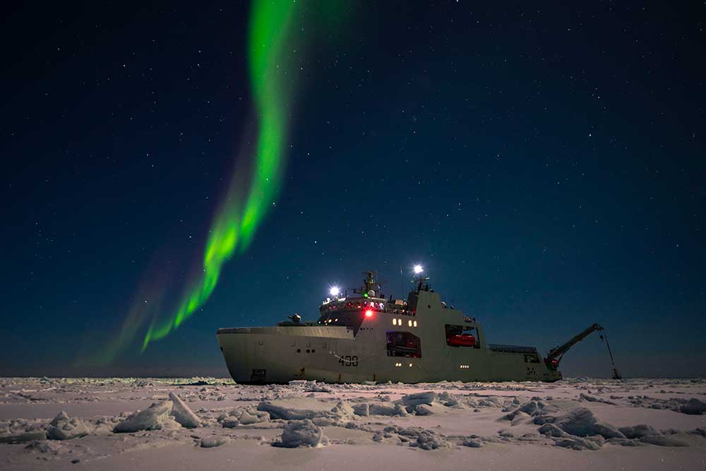  Irving-Shipbuilding-page-photo.jpg